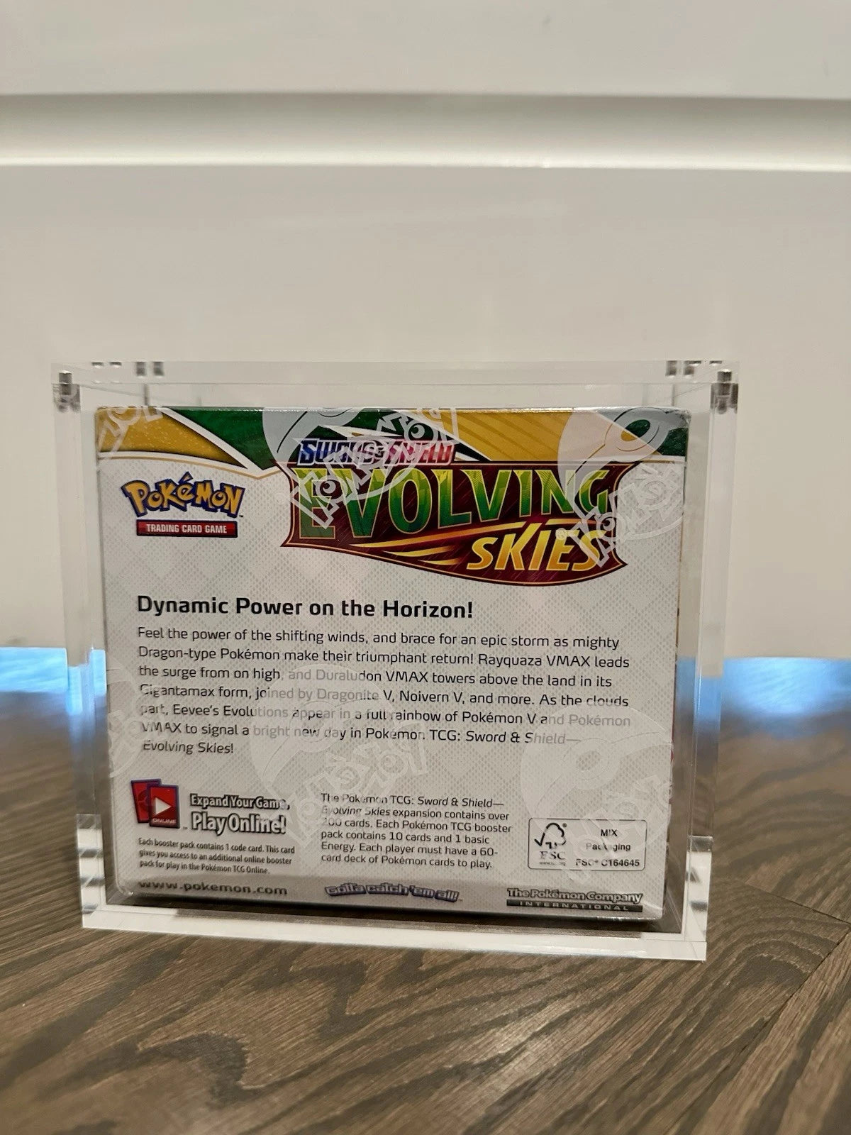 Pokemon TCG Sword & Shield Evolving Skies Booster Box SEALED NEW W/ Acrylic Case